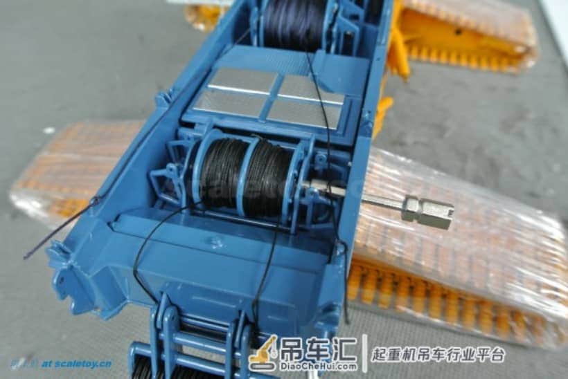 利勃海尔LR1600履带式起重机模型 –(2)主车穿线