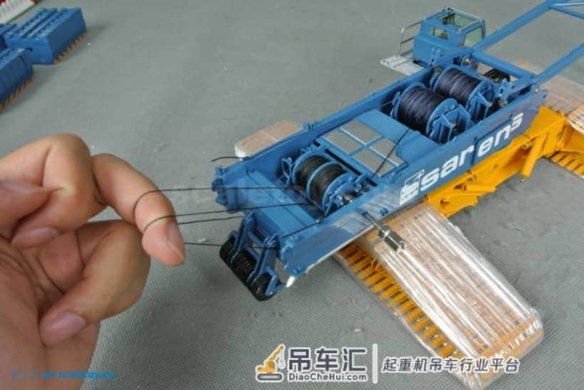 利勃海尔LR1600履带式起重机模型 –(2)主车穿线