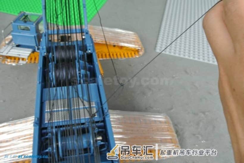 利勃海尔LR1600履带式起重机模型 –(2)主车穿线