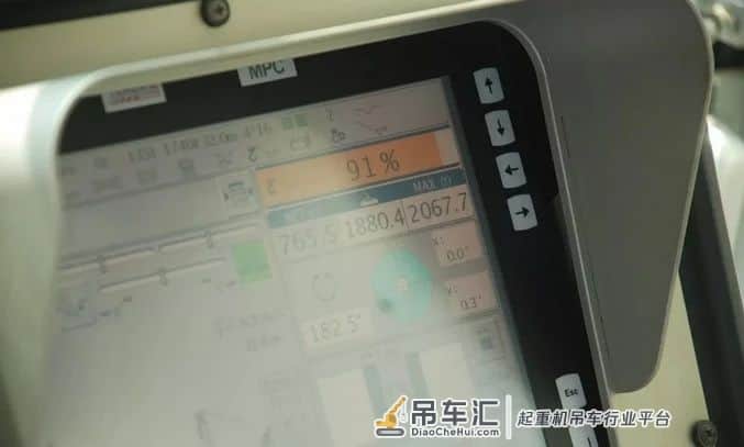 1800吨装置如何扶正?恒力德马格3200t吊装步骤详解!