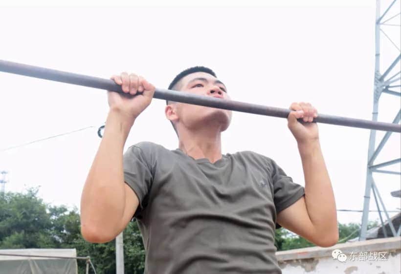 从“吊车尾”到“三等功臣”，这名列兵不简单