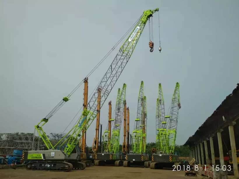 「动态」垂直举升铲车,这才是中国创新应有的样子;中国出口印尼大吨位履带吊出海
