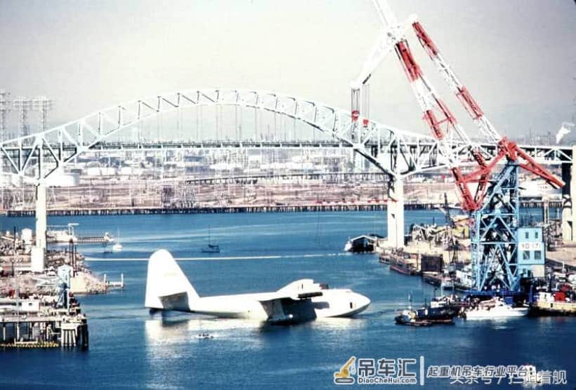 二战德国造114米浮式起重机 77年后这个巨无霸依旧能用