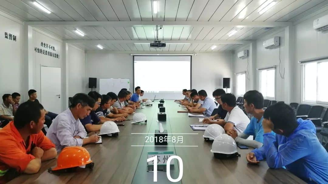 超大基坑地连墙施工现场!且看如何保证钢筋笼顺利吊装?