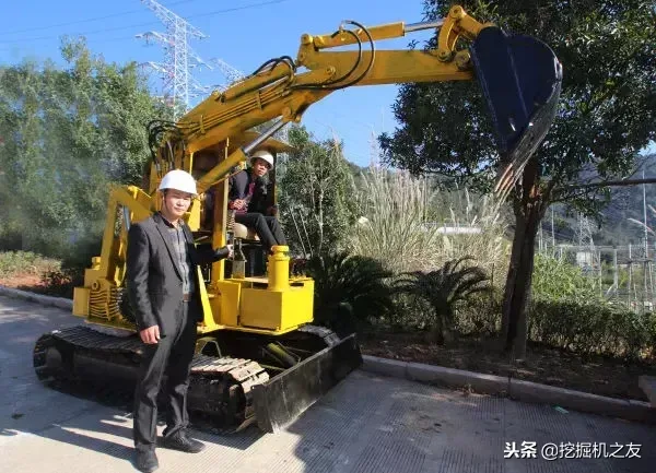 国内首台“3节动臂伸缩多功能挖机”诞生!这是要抢起重机生意?