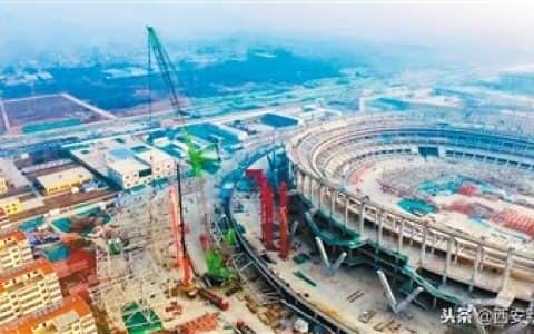 西安奥体中心主体育场罩棚钢结构首吊 将于3月底完成安装