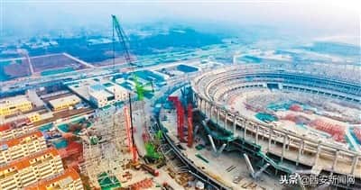 西安奥体中心主体育场罩棚钢结构首吊 将于3月底完成安装