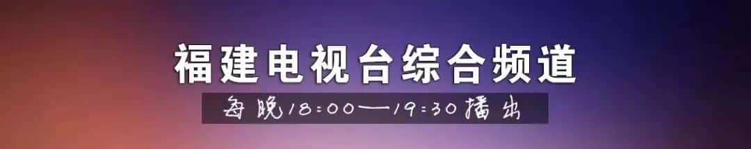 突发 | 大吊车行驶中起火 消防紧急排险