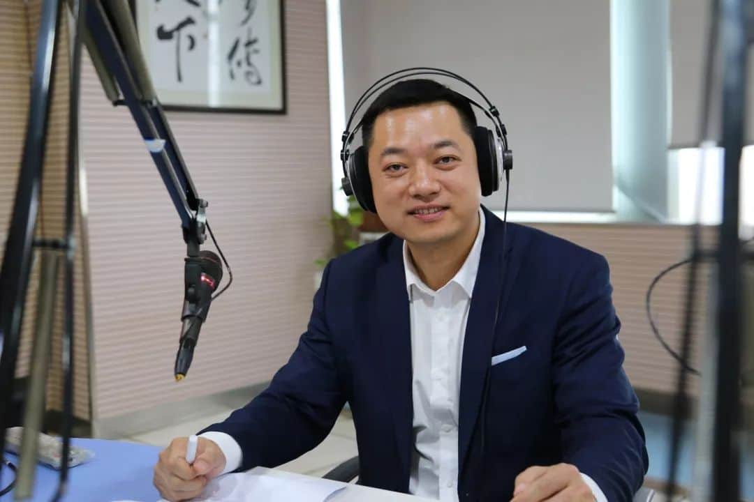 株洲天桥起重机股份有限公司党委书记、董事长肖建平做客广播栏目《清风株洲》