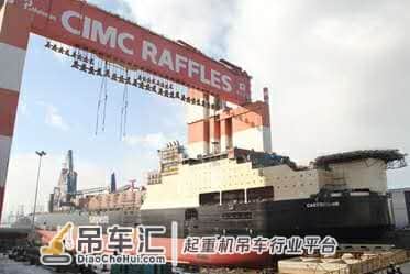 (泰山号)大国利器,万吨级起重机