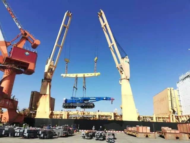 中车齐车造高端铁路起重机首次走出国门