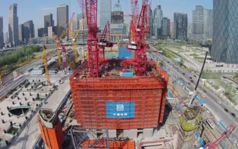 建筑工地塔式起重机的安全技术管理