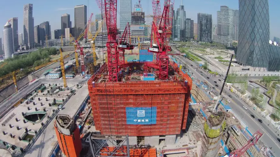 建筑工地塔式起重机的安全技术管理