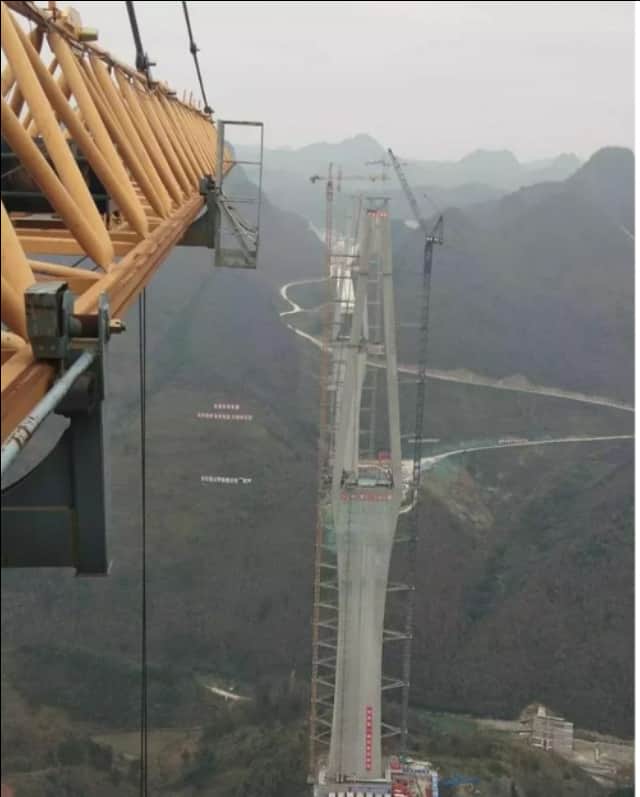 建筑工地塔式起重机的安全技术管理