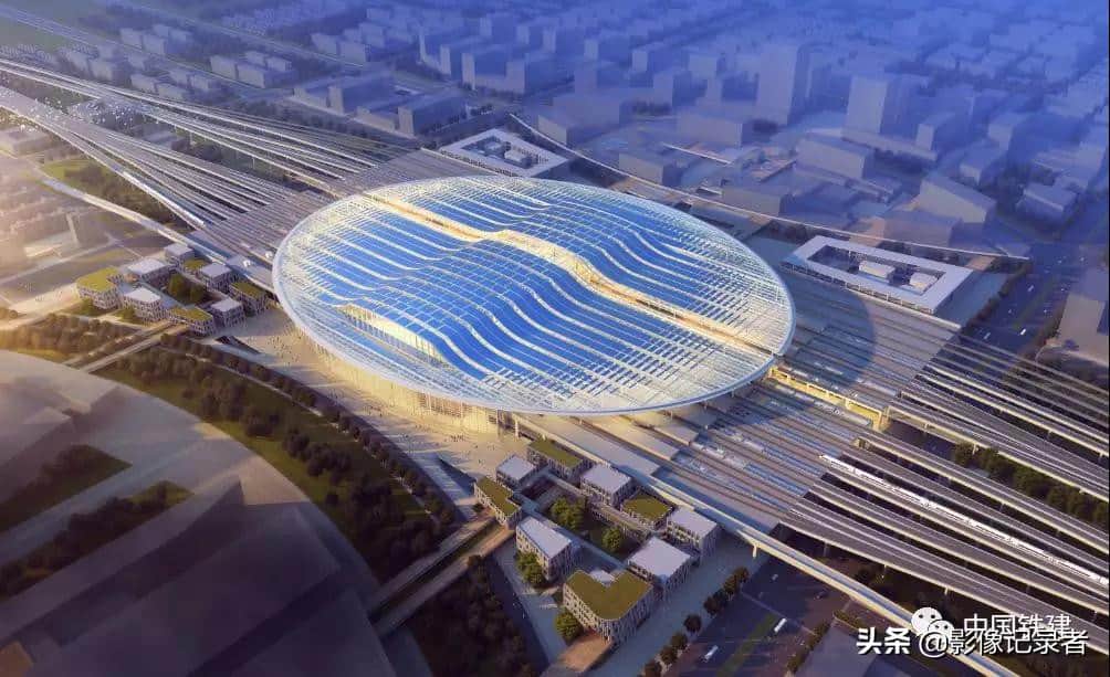 仅隔一个多月,空旷工地上现“吊车林立”,建设现场震撼