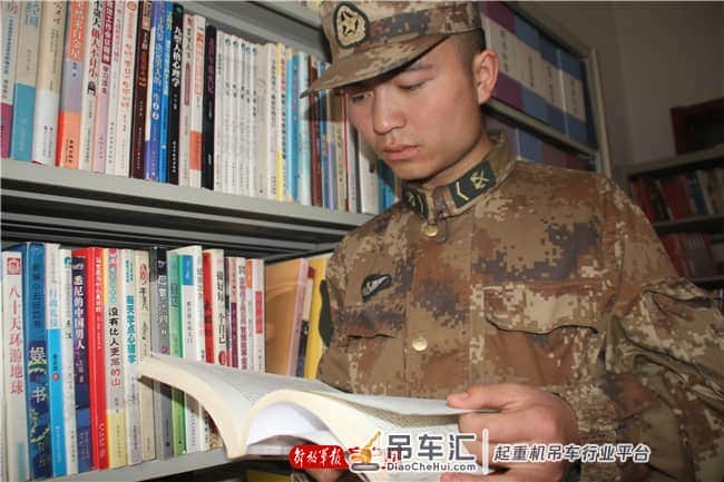 从“吊车尾”到“排头兵”，这个倔兵不简单