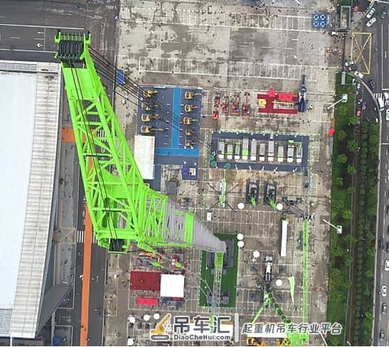 中联重科60层楼高起重机成网红