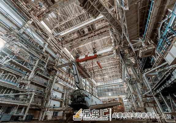 揭秘!网友曝光成都蚂蚁特工的起重吊装内幕?