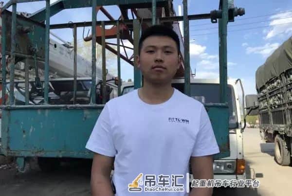 正能量 | 吊车侠!烈火浓烟中一顿帅气操作,救下14人!