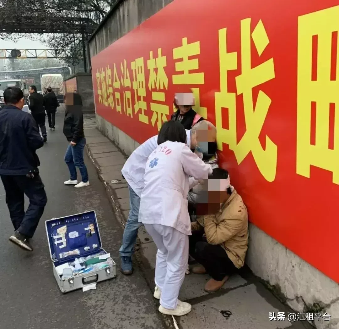 同一时间,同一地点,两起吊车撞摩托事故,现场太惨!