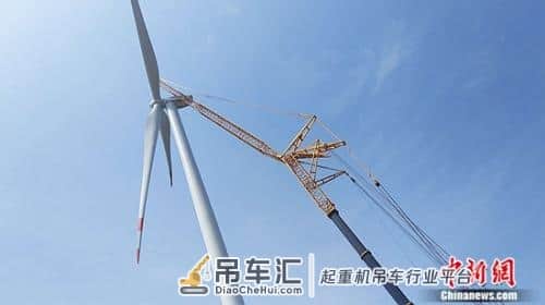 90吨吊举140米 徐工XCA1600挑战陆上风电安装新高度