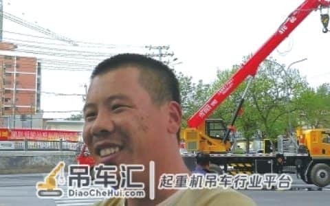 十字路口线缆被损阻碍交通 兰州好司机郭永交用个人吊车“挑线”8小时