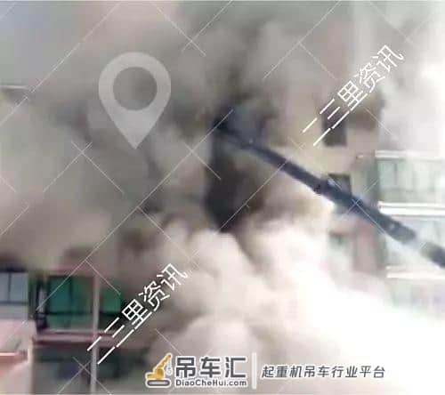 小伙开吊车救14人怎么回事?火灾现场图曝光兰郡泽这个行为令人大赞