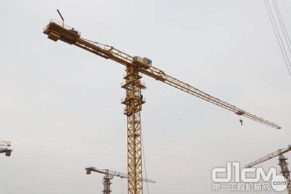 徐工XGT7532-20S塔式起重机荣登2019工程机械年度产品TOP50榜单