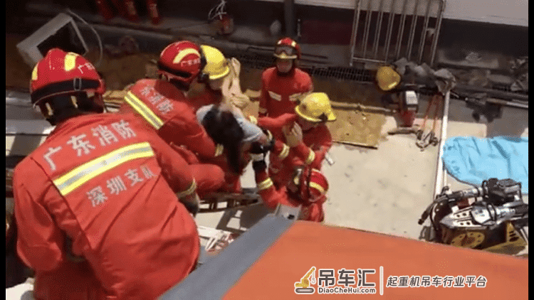 深圳一学校工地吊车侧翻,5人被困,1人被消防救出已身亡