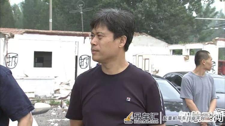 大事件 | 来了140多人!吊车、铲车齐开工!2480平米夷为平地!