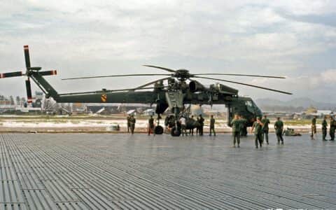 60年代技术，CH-54“空中起重机”至今还属先进