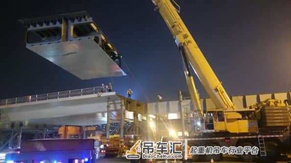 沈阳浑南大道快速路与南京街立交工程钢箱梁吊装完成