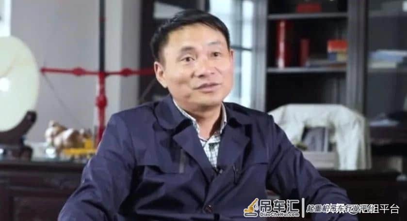 这位吊车老板厉害！36岁才入行，面对面分享他的故事