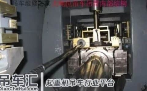 大吨位吊车吊臂故障处理方法之一