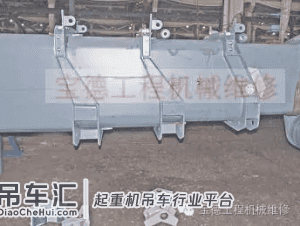 中小吨位汽车吊 吊臂拆装维修过程解析