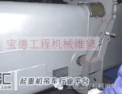 中小吨位汽车吊 吊臂拆装维修过程解析