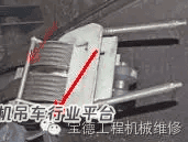 中小吨位汽车吊 吊臂拆装维修过程解析