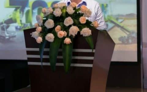 专业专注，未来可期——中联重科工程起重机公司海外代理商年中工作会议圆满落幕