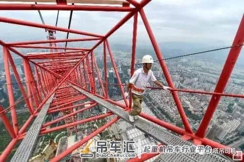 塔吊司机背后不为人知的秘密