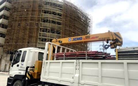 海外动向 | 徐工随车起重机助力菲律宾大型商场建设项目