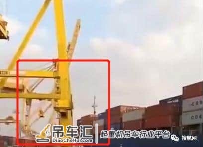 集装箱船撞塌码头吊机!事发印尼三宝垄港,涉多家船公司