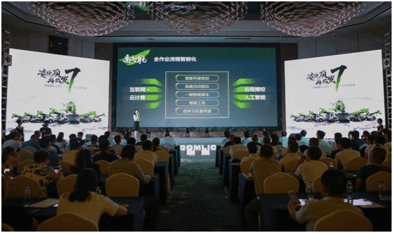 先睹为快！中联重科7大起重机新品震撼发布 高品质、高性能受关注