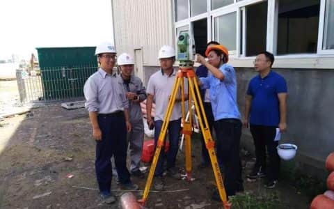 中船九院交付福建最大1200吨龙门吊