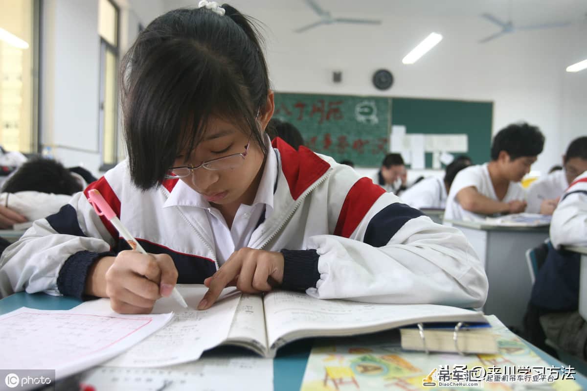将“吊车尾”送进985，班主任直言：每天多花2个小时，多做1件事