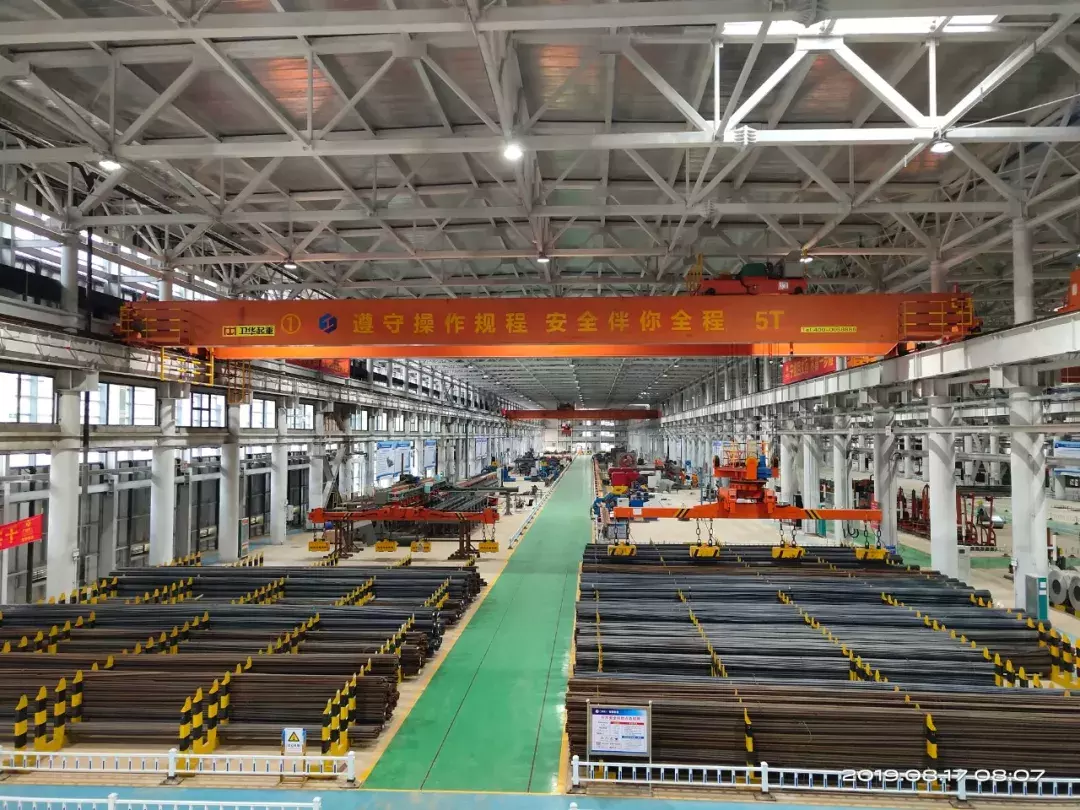 卫华智能起重机入驻建筑行业首个“无人工厂”