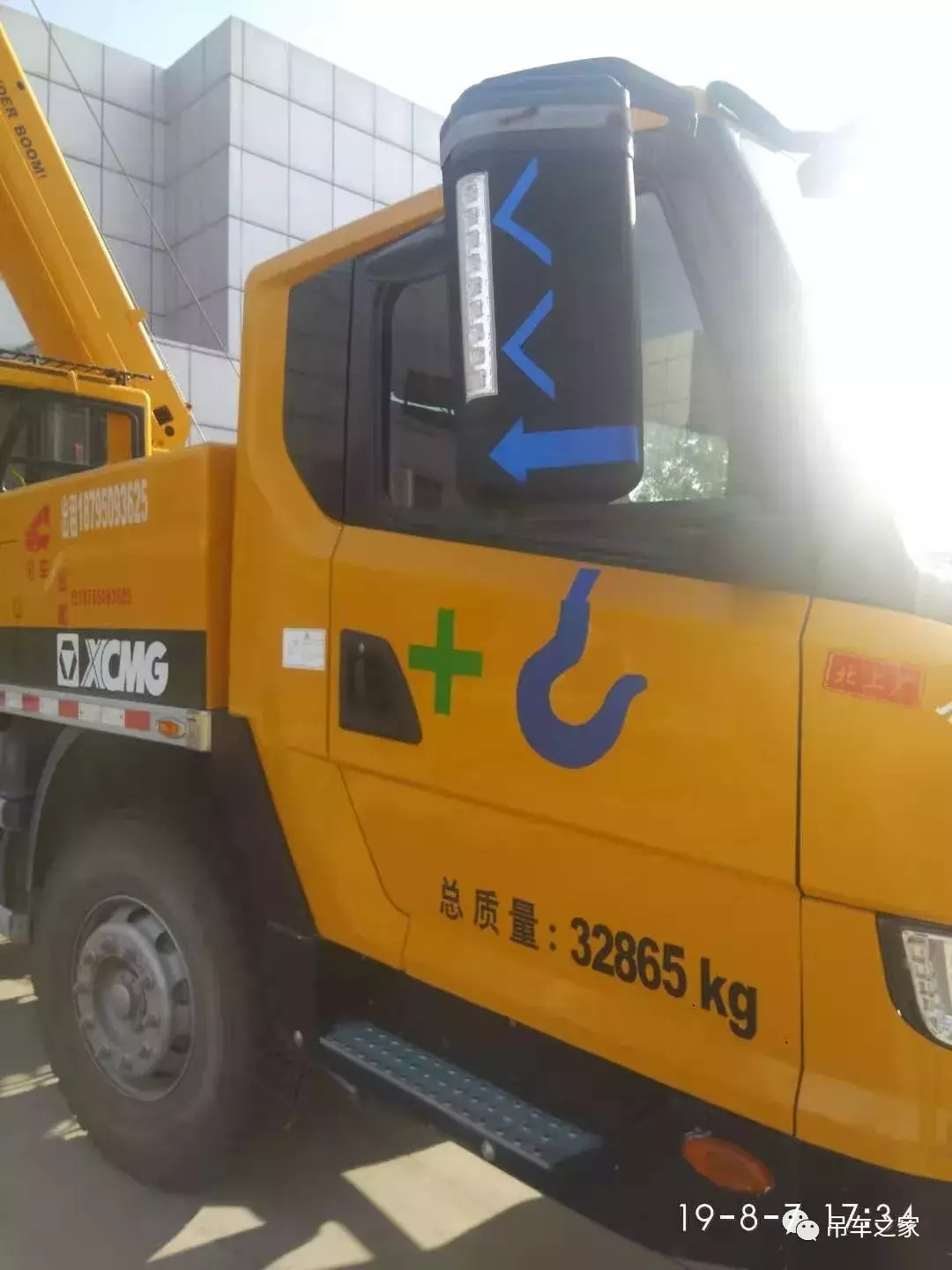 网红吊车!这位吊装司机能得2019年吊车巧手奖吗?