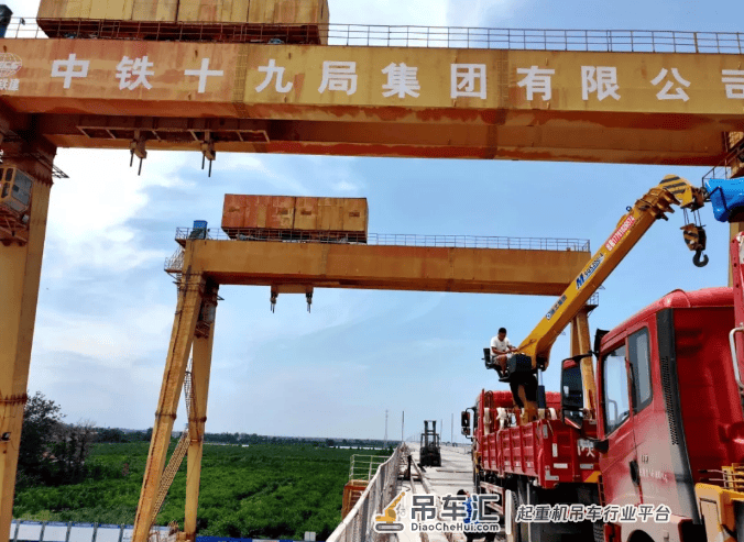 徐工随车起重机助力陕甘宁三地实现“3小时经济圈”
