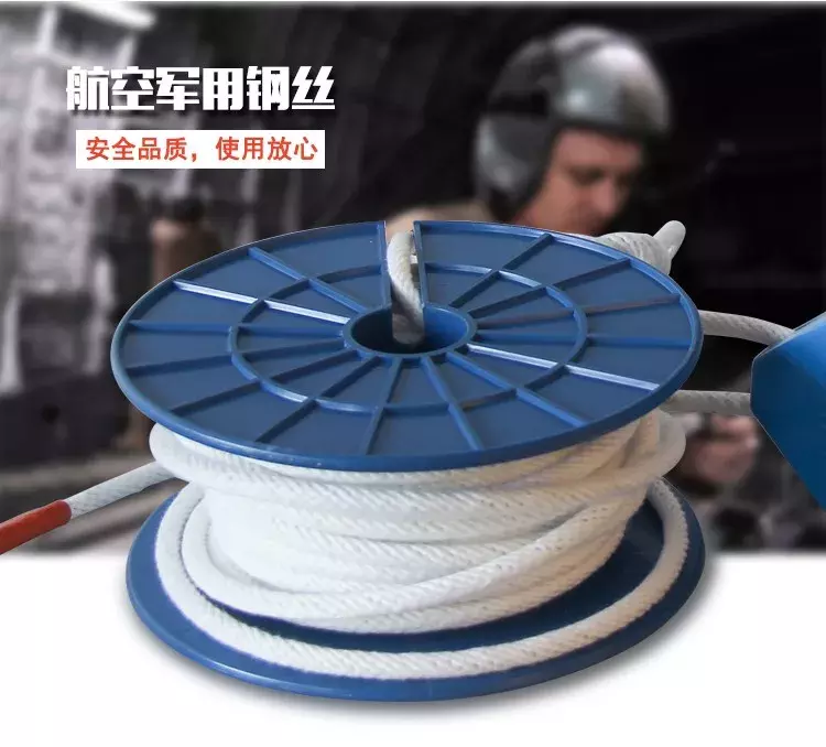 居民楼突发火灾,危急时刻“吊车侠”救人,不得不看的逃生攻略