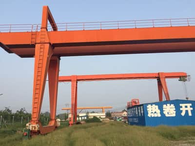 「爱虎网」起重机事故案例/起重机械作业时容易发生的事故有哪些类型？