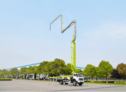 城镇化建设“施工精灵”中联重科“一机两用”38米4.0泵车下线